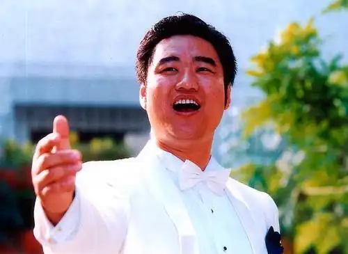 歌手丛飞 感动中国人物 11年慈善捐助_丛飞-100位新中国成立以来感动中国人物