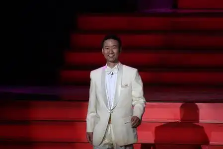 歌手丛飞 感动中国人物 11年慈善捐助_丛飞-100位新中国成立以来感动中国人物
