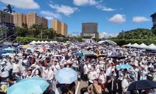 台湾年轻人不想统一_台湾青年一代认可大陆吗_台湾年轻一代的祖国认同感