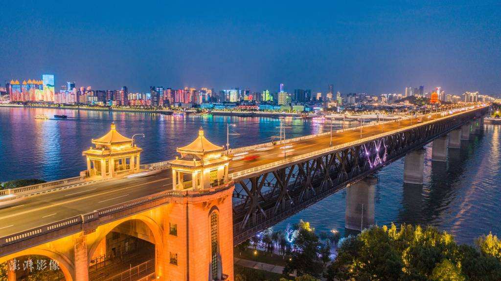 量化交易是什么意思_量化交易与定性投资区别_量化交易