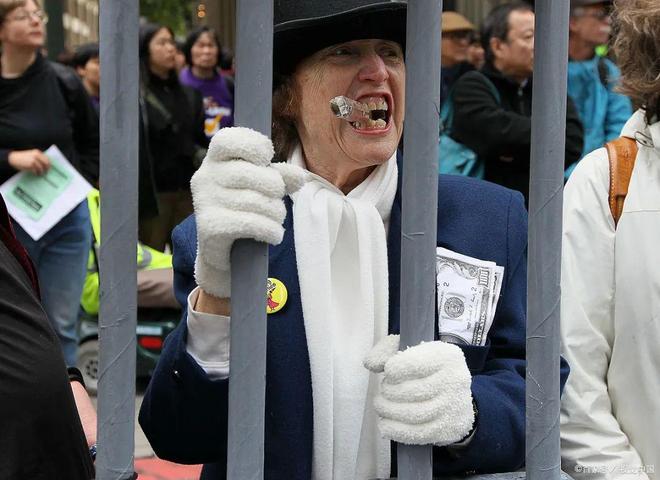 存款达到多少算有钱人_有钱人标准_500万资产算中产阶级